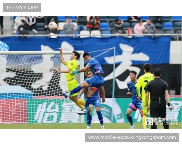 石家庄功夫新前锋六码点抢位，前点一蹭险些进网